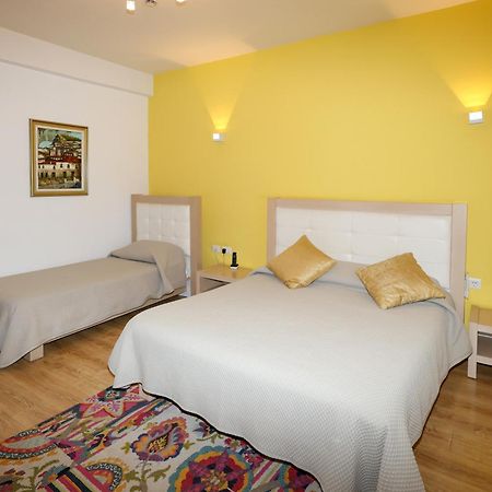 Grand White City Hotel Berat Buitenkant foto