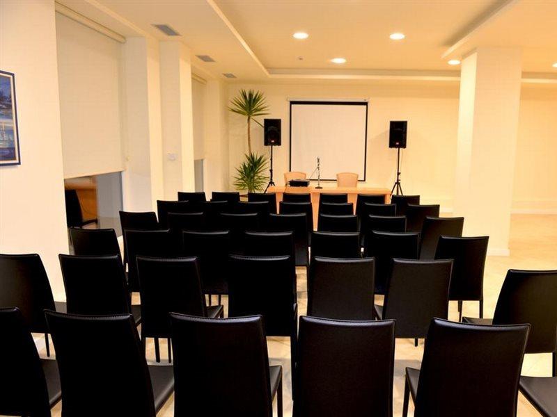 Grand White City Hotel Berat Buitenkant foto